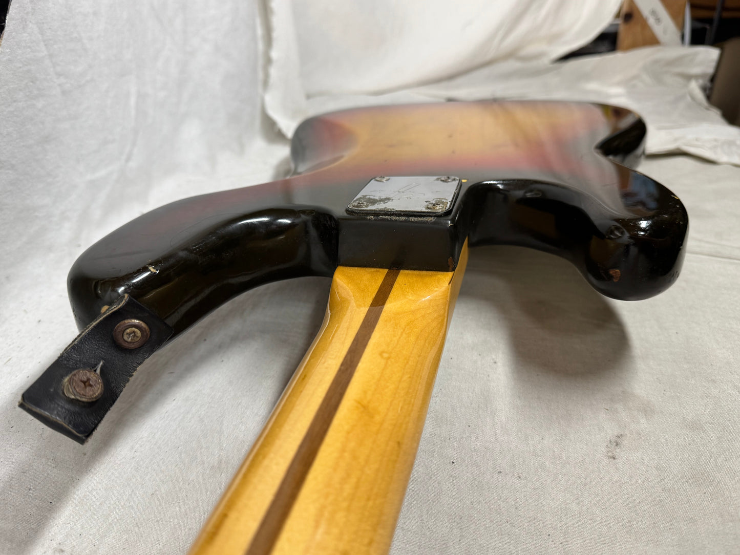 Fender PARTS BASS ? Fretless Precision Bass 4-string P-Bass with Case 1970s - 3-Color Sunburst / Maple neck