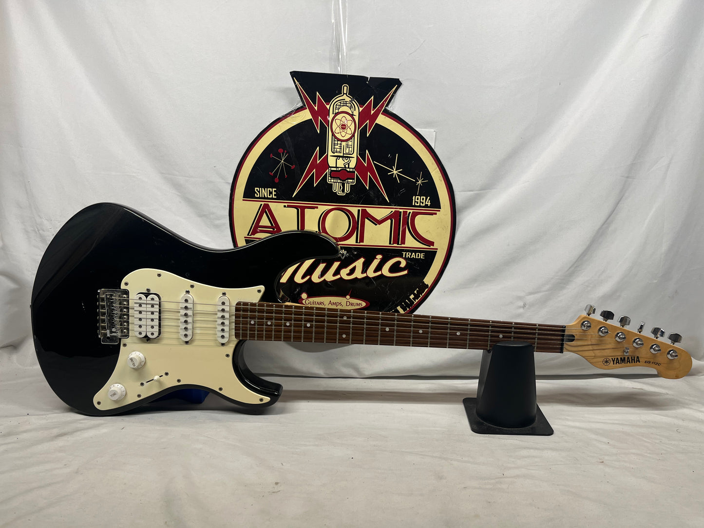 Yamaha EG 112C Doublecut Electric Guitar