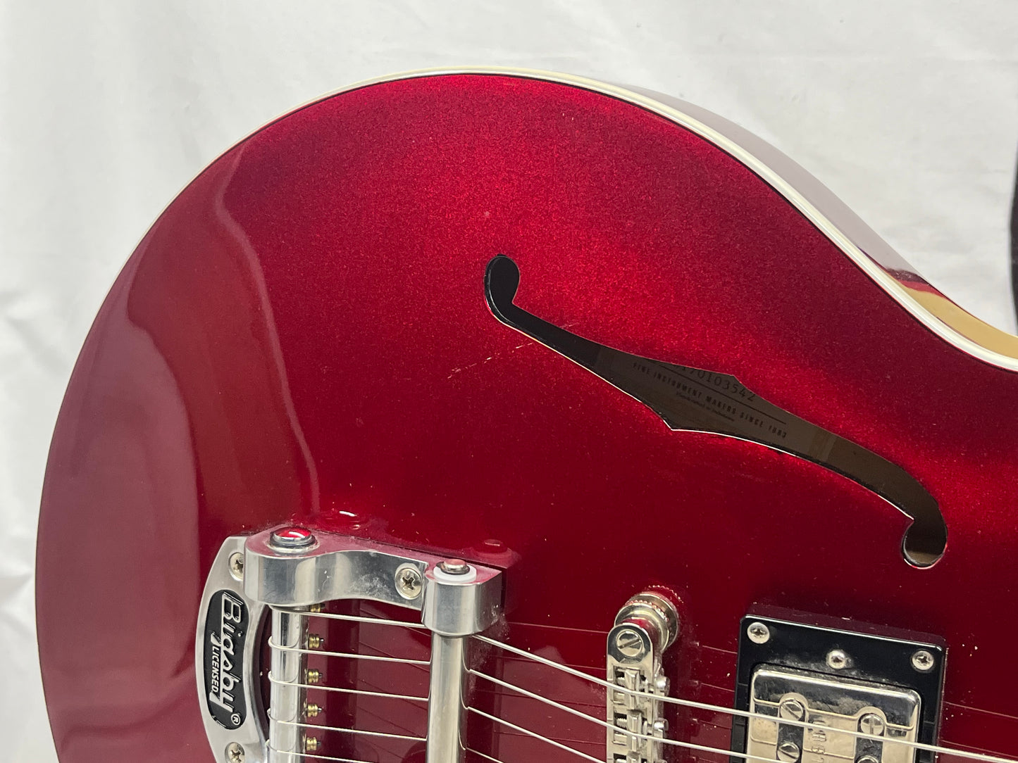 Gretsch G2655T Streamliner Semi-Hollow Body Electric Guitar - Candy Apple Red