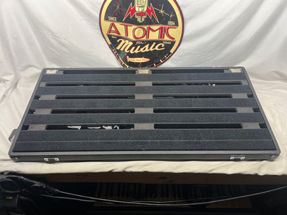 Pedal Pad Powered Pedal Board Case with Truetone CS-12 OneSpot Pro