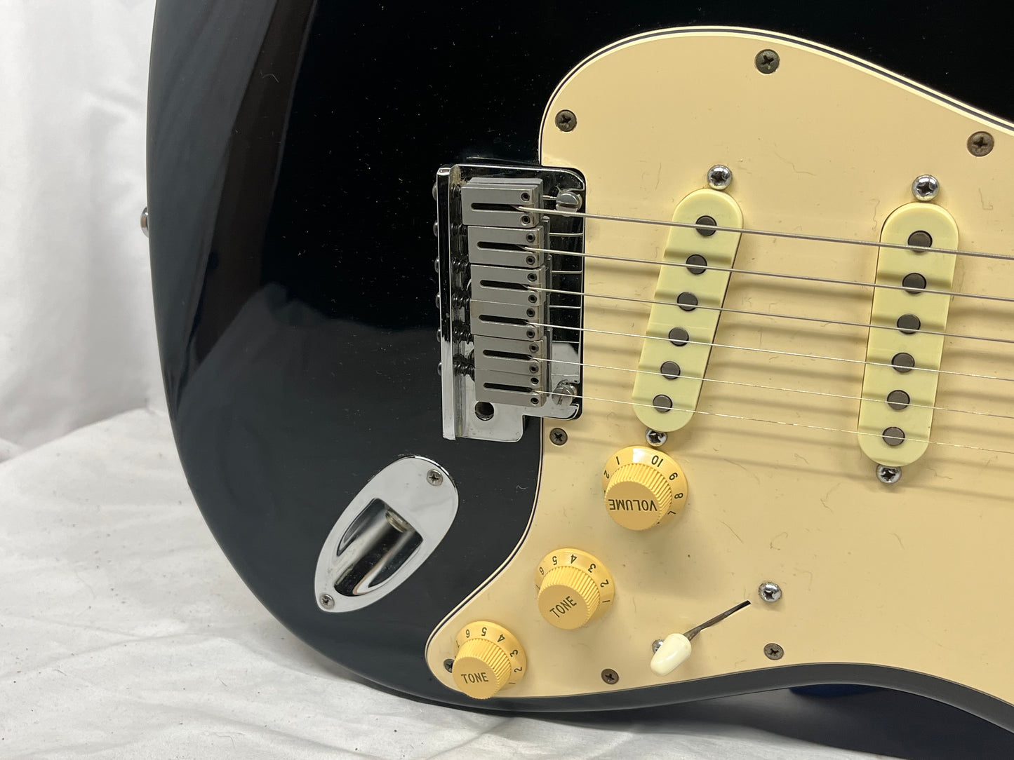 Fender USA Stratocaster Strat Electric Guitar with Case 1987