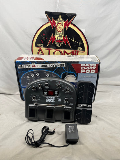 Line 6 Bass Floor POD Multi-Effects Processor Pedal with Box and Power Supply