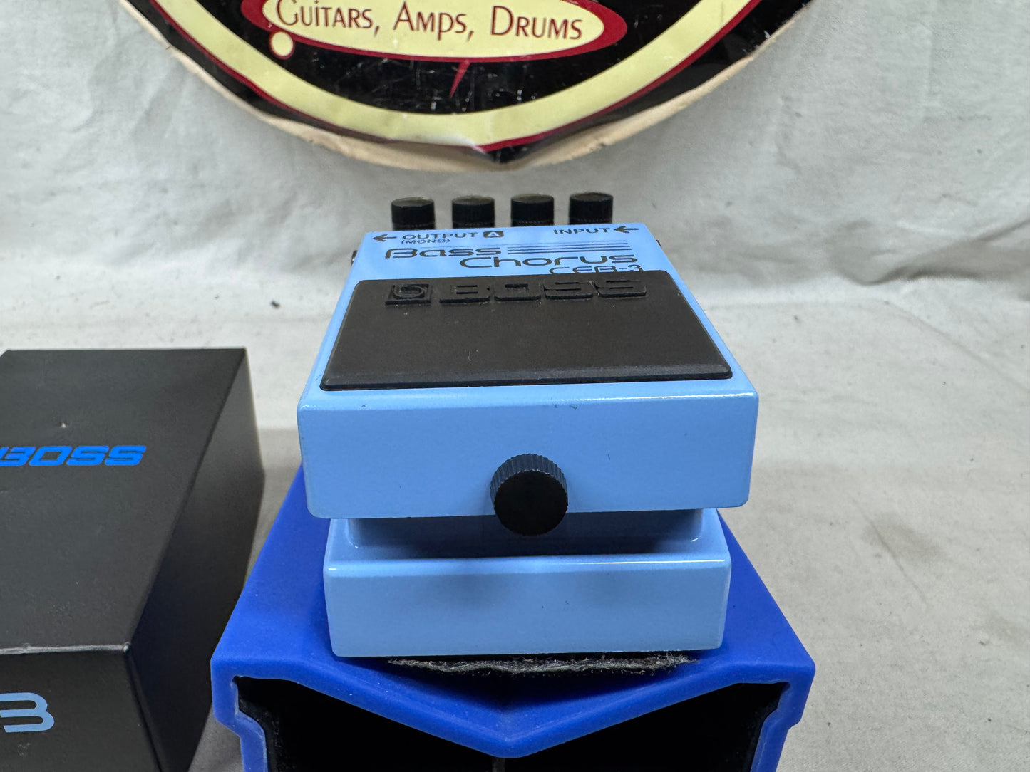 Boss CEB-3 ceb3 Bass Chorus Pedal with Box