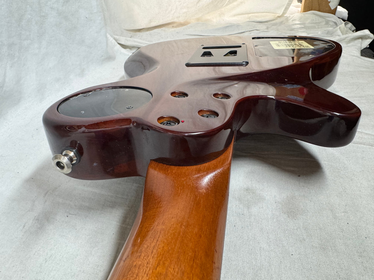 Godin xtSA Guitar with Case 2018 - Light Burst