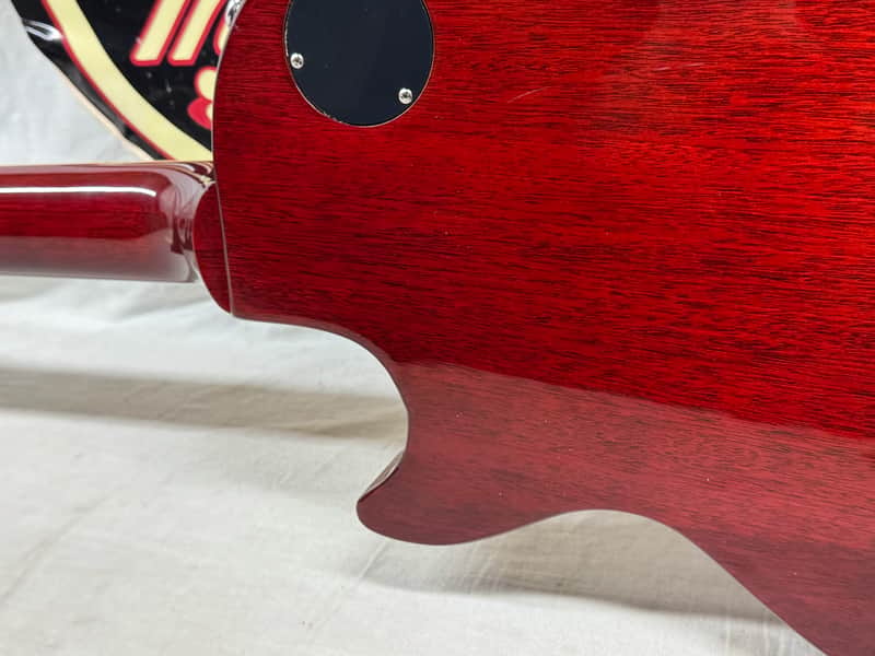 Gibson Les Paul Classic Guitar with Case - Image 12