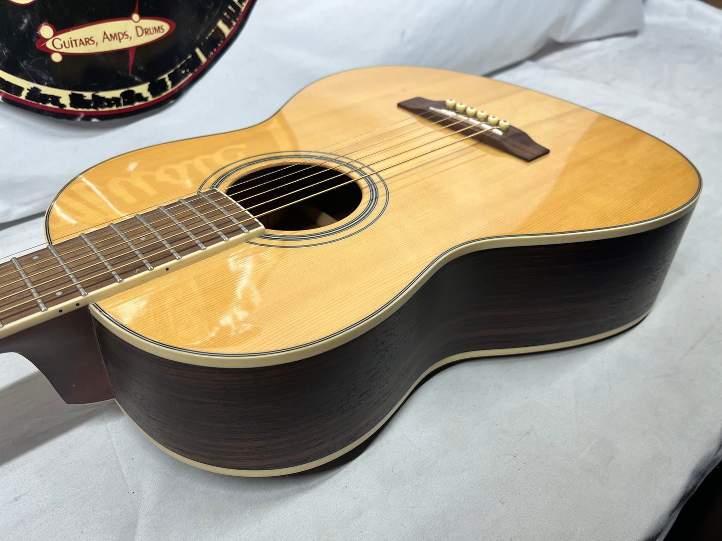 Wechter 1730 Acoustic Guitar