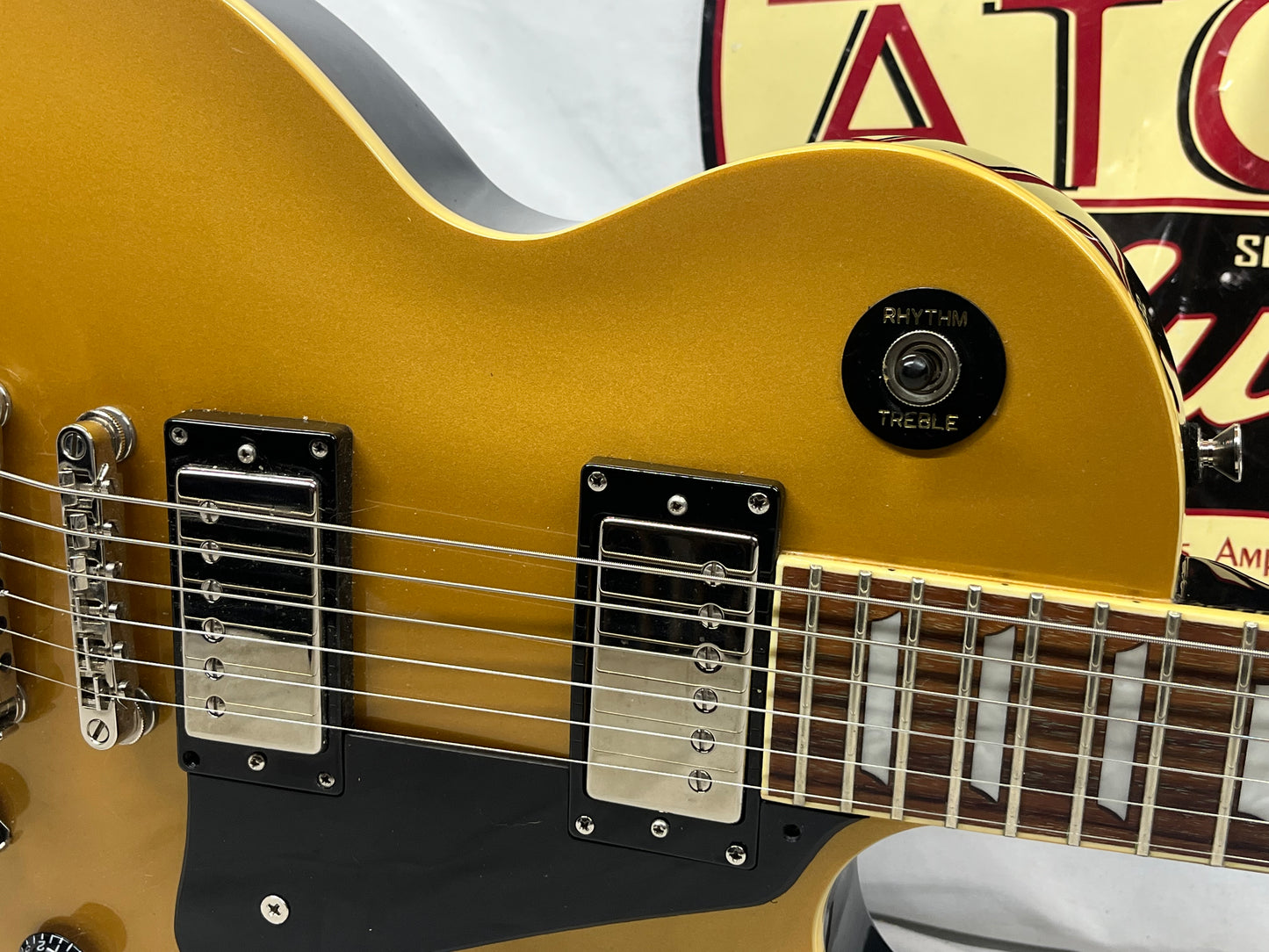 Epiphone Joe Bonamassa Singature Les Paul Singlecut Electric Guitar with Case - Goldtop