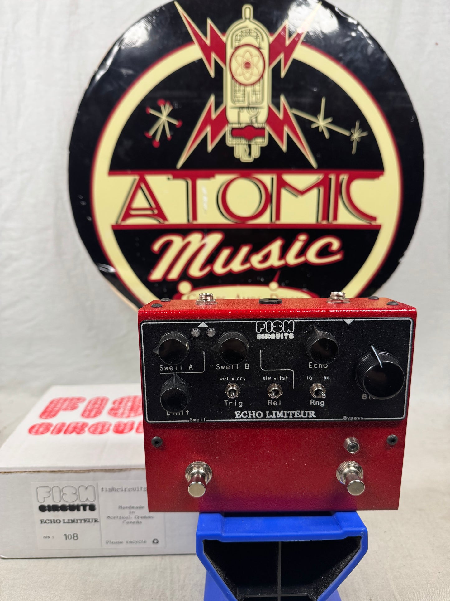Fish Circuits Echo Limiteur Delay Pedal with Box