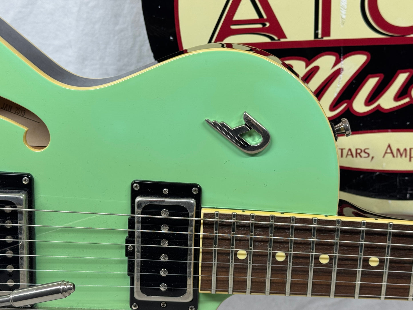 Duesenberg Starplayer V Semi-Hollowbody Guitar 2013