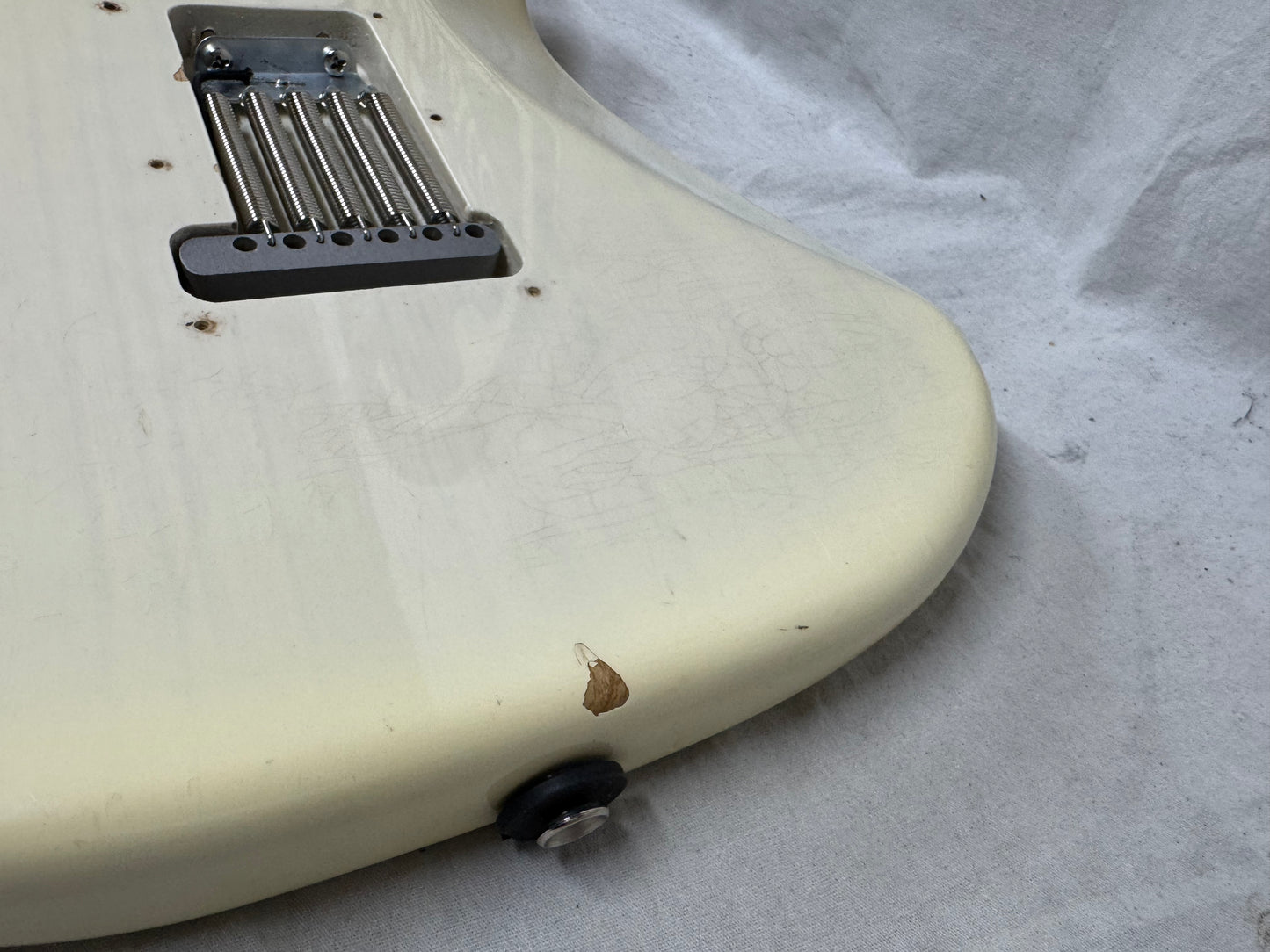 Fender American Vintage '56 1956 Stratocaster Guitar 2017 - Aged White Blonde / Maple neck