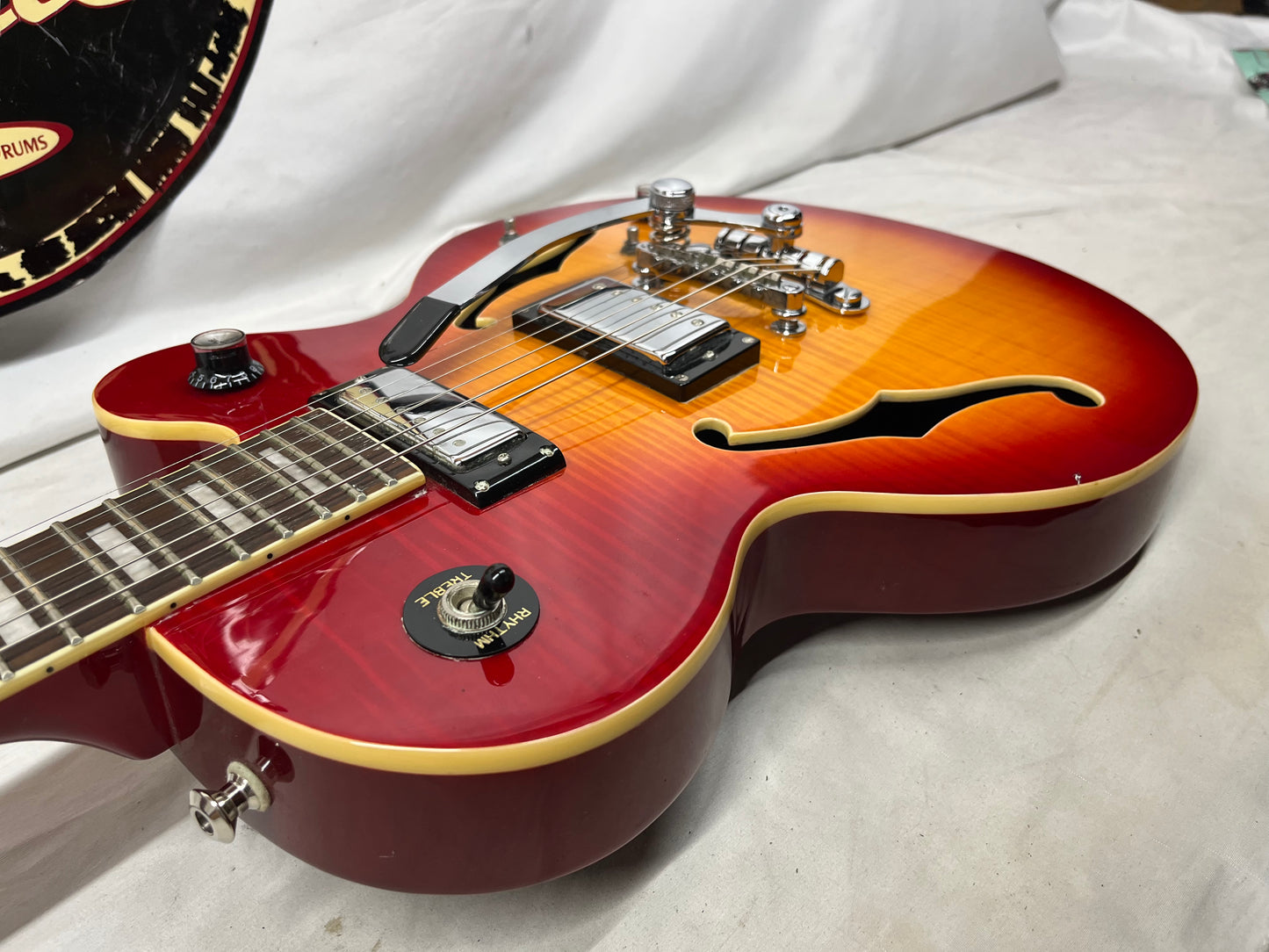 Epiphone Alleykat Singlecut Semi-Hollow Body Electric Guitar