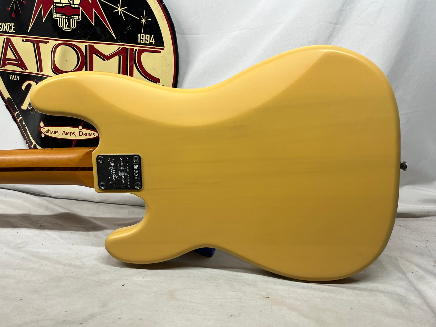 Squier 40th Anniversary Precision Bass Vintage Edition 4-String Electric Bass with Gig Bag - Satin Vintage Blonde