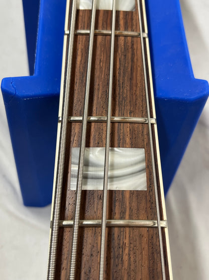 Fender American Deluxe 4-String Electric Jazz Bass 2011 - Wine Transparent