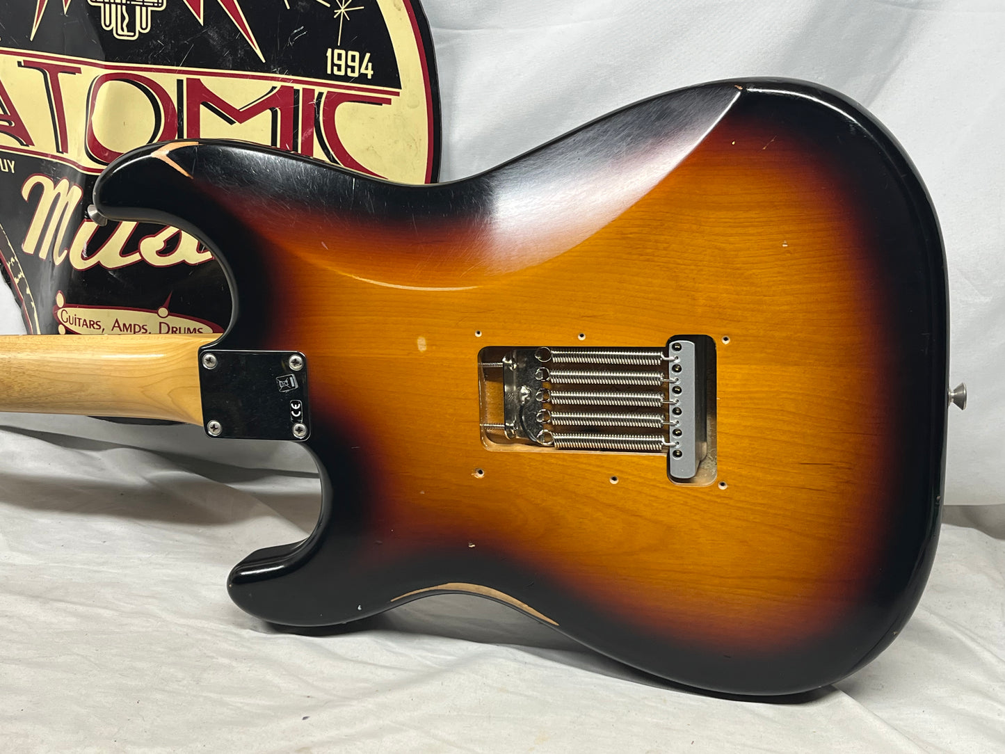 Fender Road Worn '60s Stratocaster Strat Electric Guitar - 3-Color Sunburst