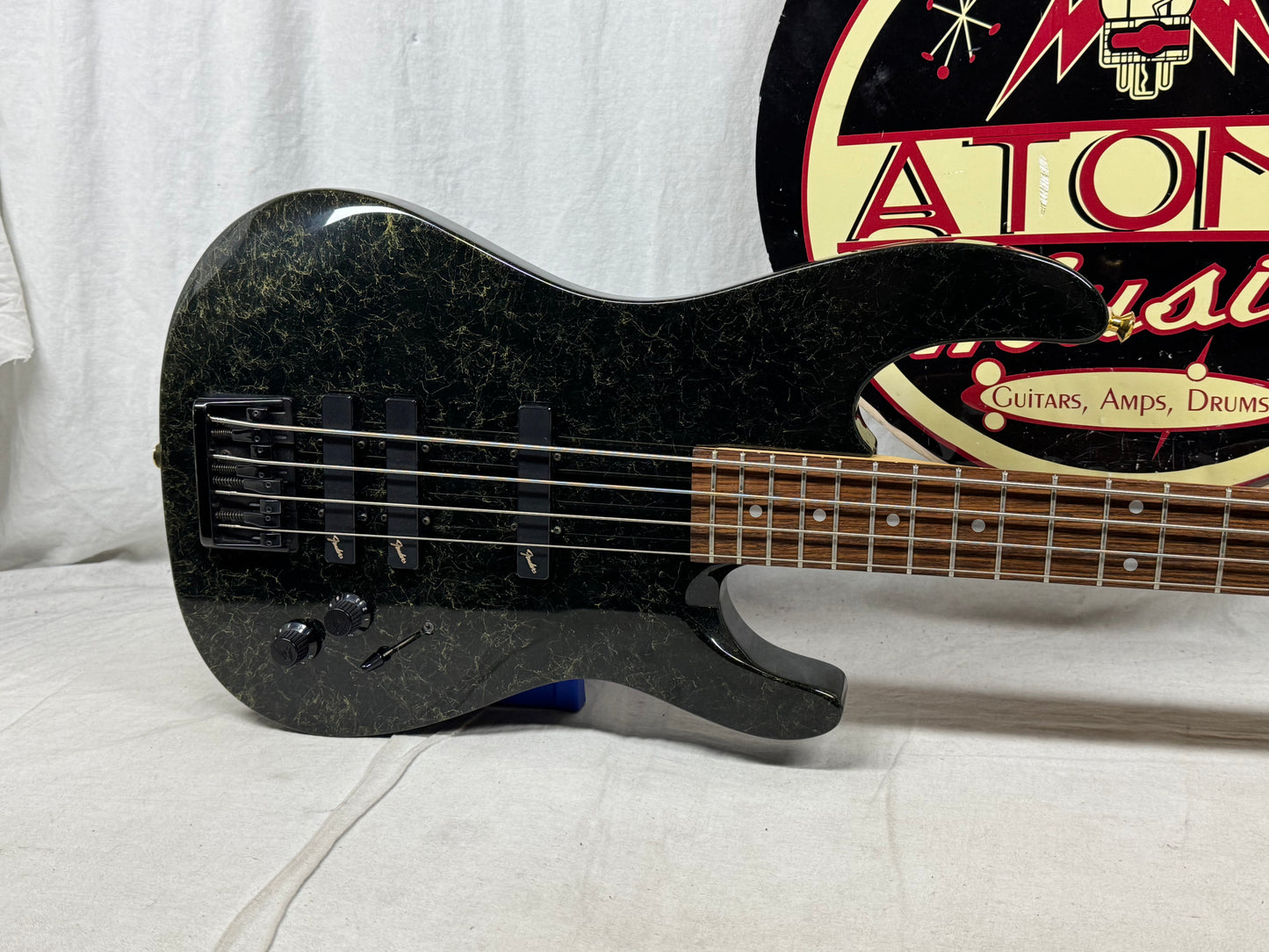 Fender HM Bass IV heavy metal 4-string Bass with Case - MIJ Made In Japan 1989 - 1990 - Green / Gold