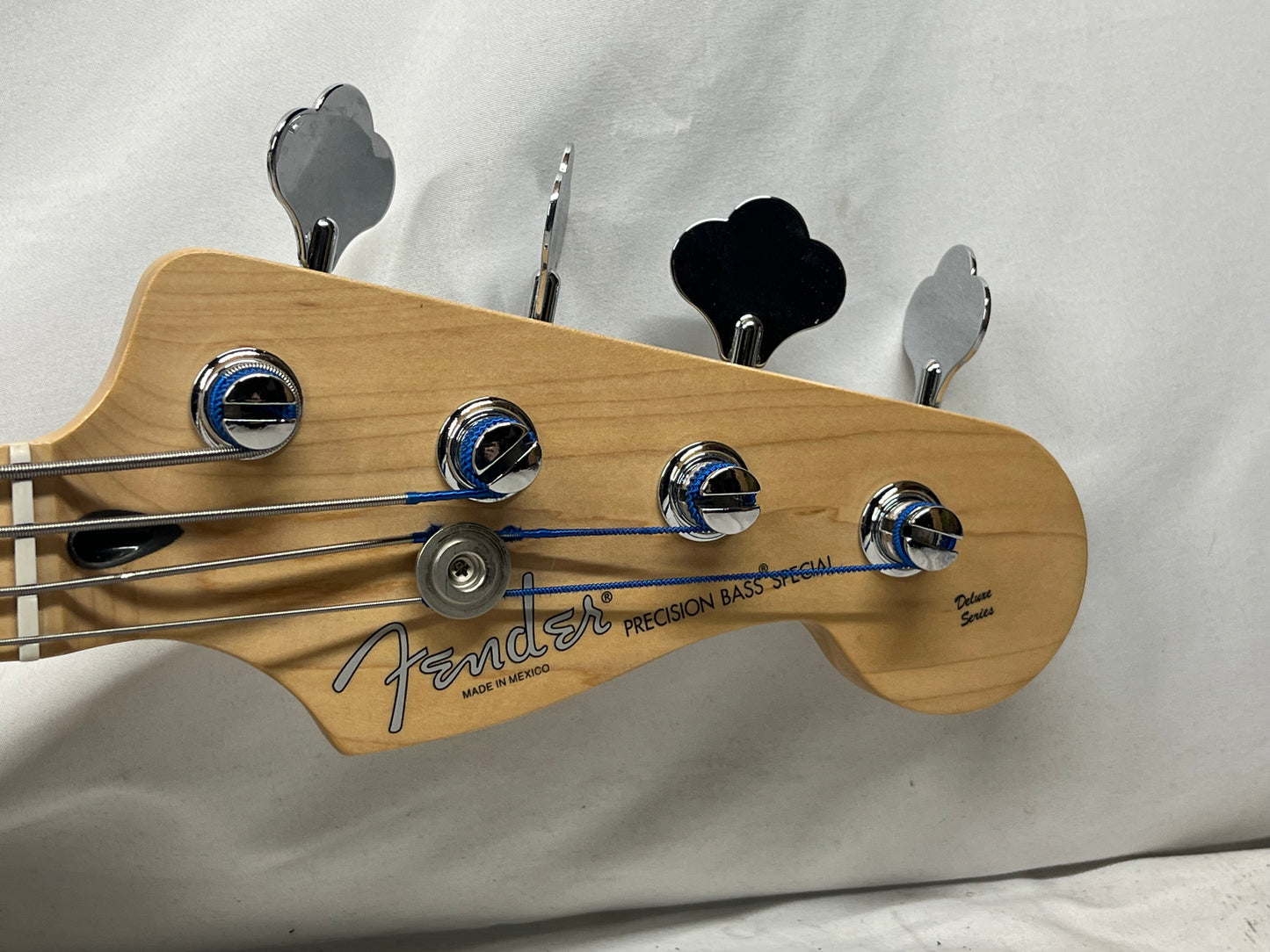 Fender 4-String Electric Precision Bass MIM - Made in Mexico