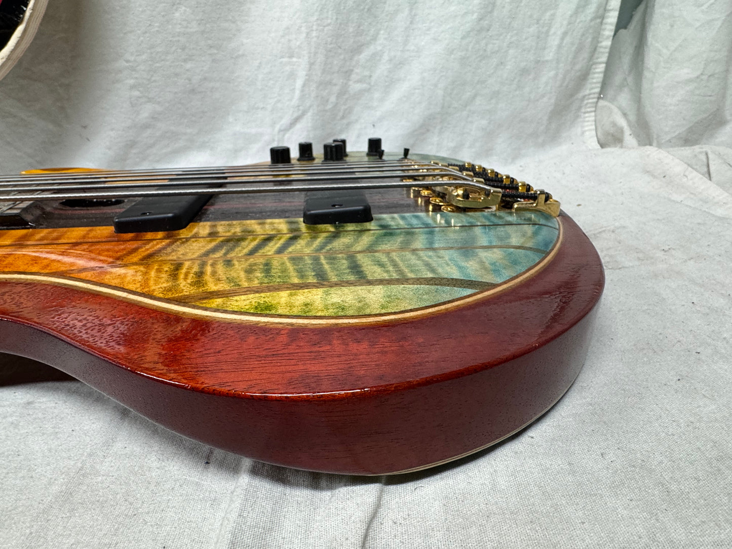 Ibanez Premium BTB1936-SFL btb 1936 6-string Bass 2019 - Sunset Fade Low Gloss