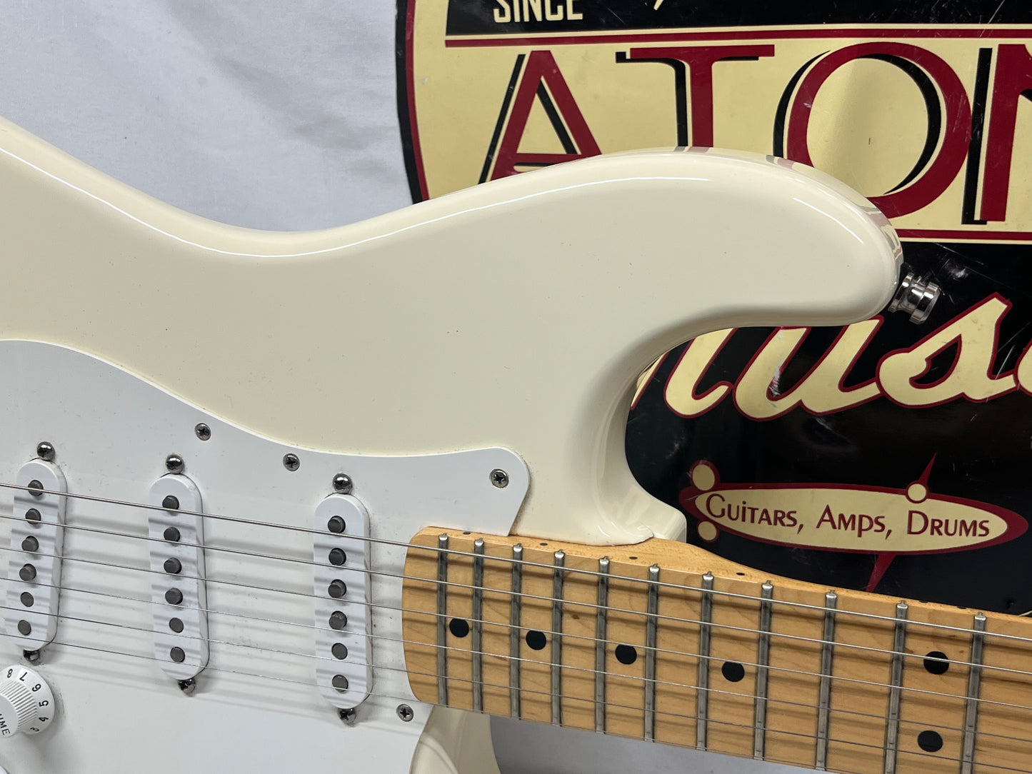 Fender Jimmie-Vaughn Tex-Mex Stratocaster Strat Electric Guitar MIM - Made in Mexico - Olympic White