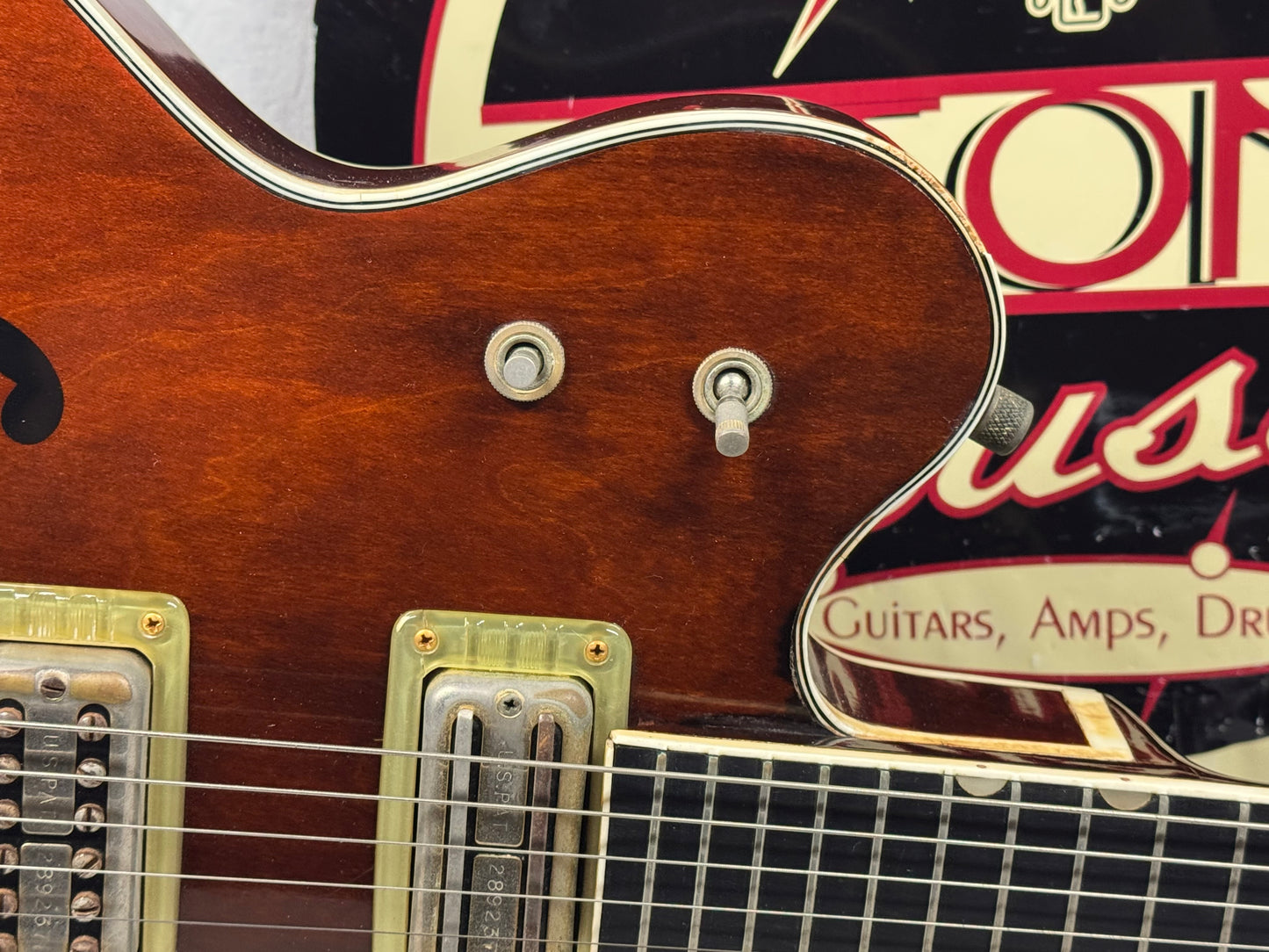 Gretsch 6122 G6122 The Chet Atkins Country Gentleman Hollowbody Guitar with Case - modified 1964