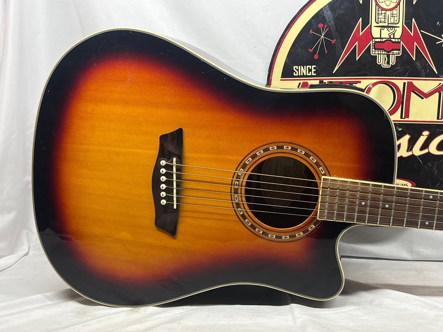 Washburn WD7SCEATB Harvest Series Dreadnought Acoustic Electric Guitar - Tobacco Burst