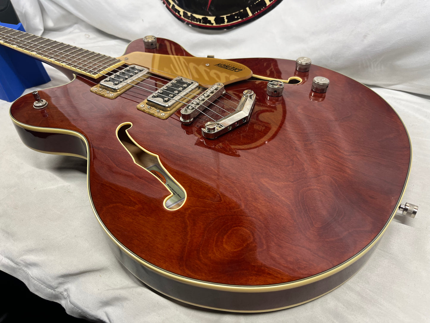 Gretsch G5622 Semi-Hollow Body Electric Guitar