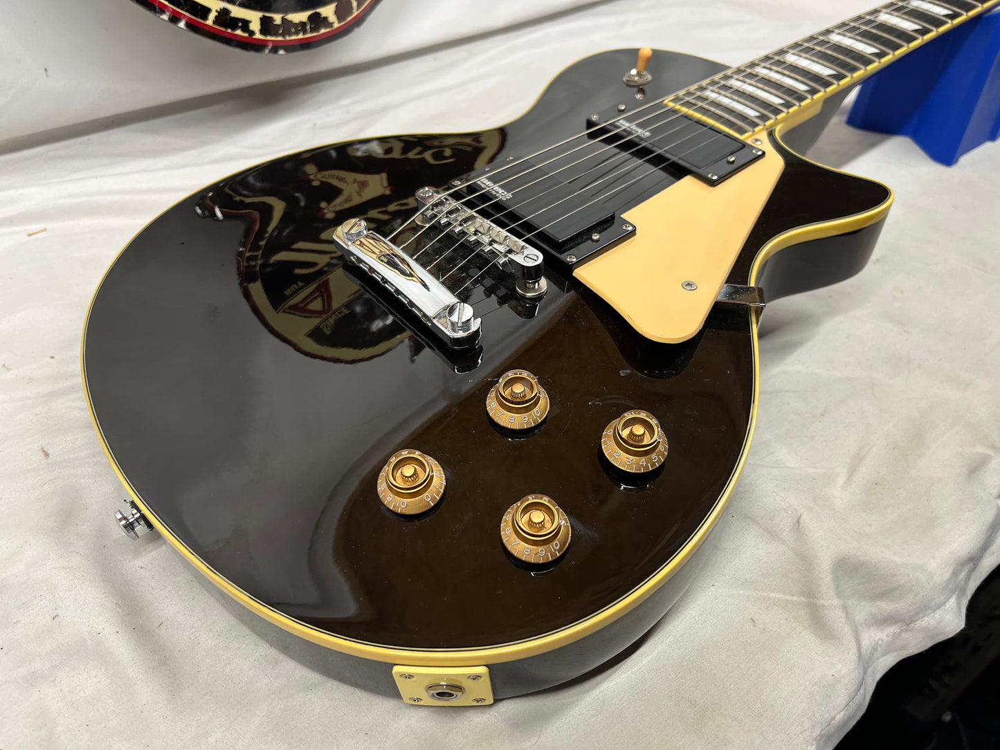 Dillion DL-600 Singlecut Electric Guitar