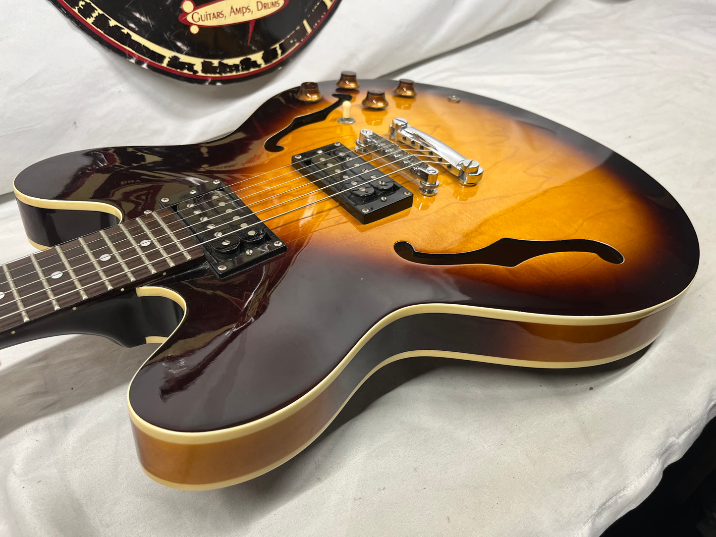 Epiphone Dot Semi-Hollow Body Electric Guitar