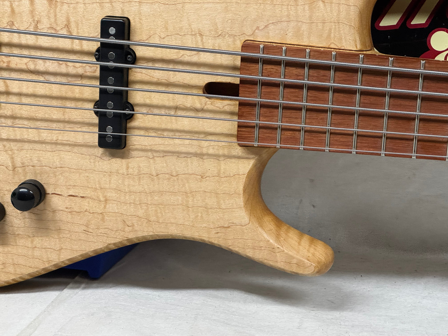 Prat Custom 5-string Bass with Wolfpak Soft Case