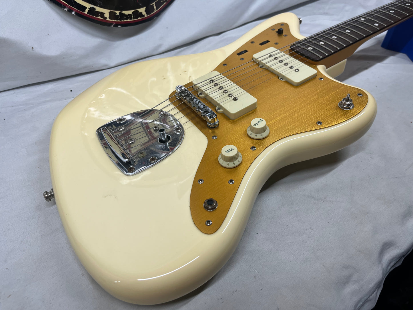 Squier J Mascis Jazzmaster Electric Guitar - Vintage White
