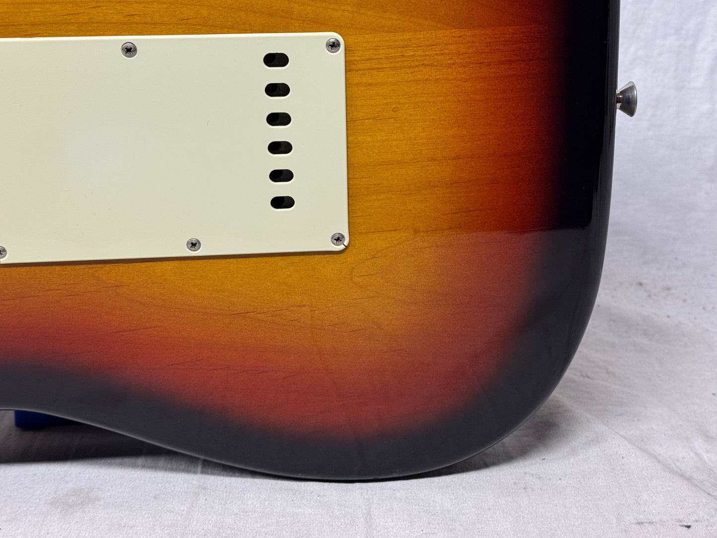 Fender ST-62 st62 1962 '62 Reissue Stratocaster Guitar - CIJ Crafted In Japan 2006 - 2008 - 3-Color Sunburst / Rosewood fingerboard