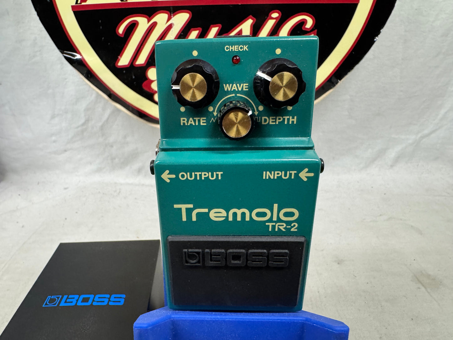 Boss TR-2 tr2 Tremolo Pedal with Box 2026