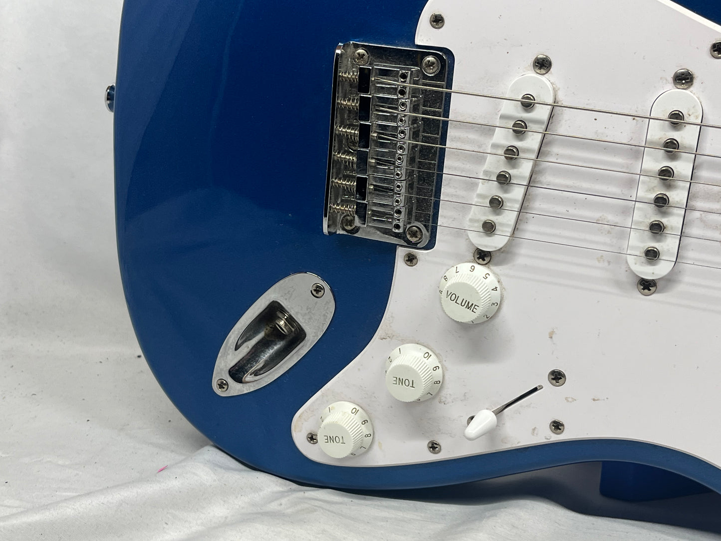 Squier FSR Bullet Stratocaster Strat HT Electric Guitar - Lake Placid Blue