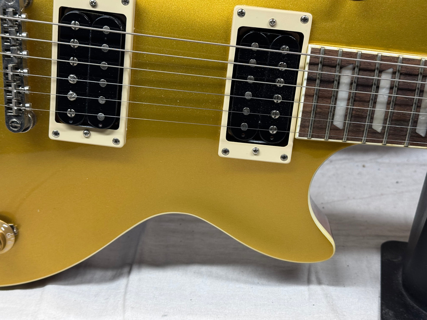 Epiphone Slash "Victoria" Les Paul Standard Guitar with Case 2021 - Gold Top goldtop