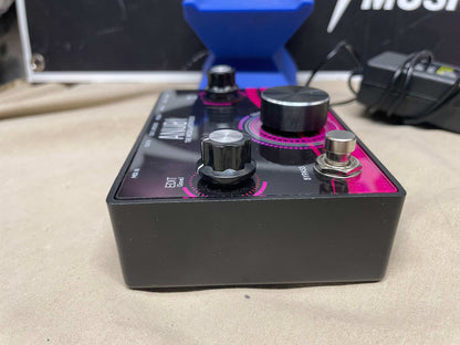 Foxgear Anubi Modulation Box Modulator Multi-Effects Pedal with Power Supply + Box