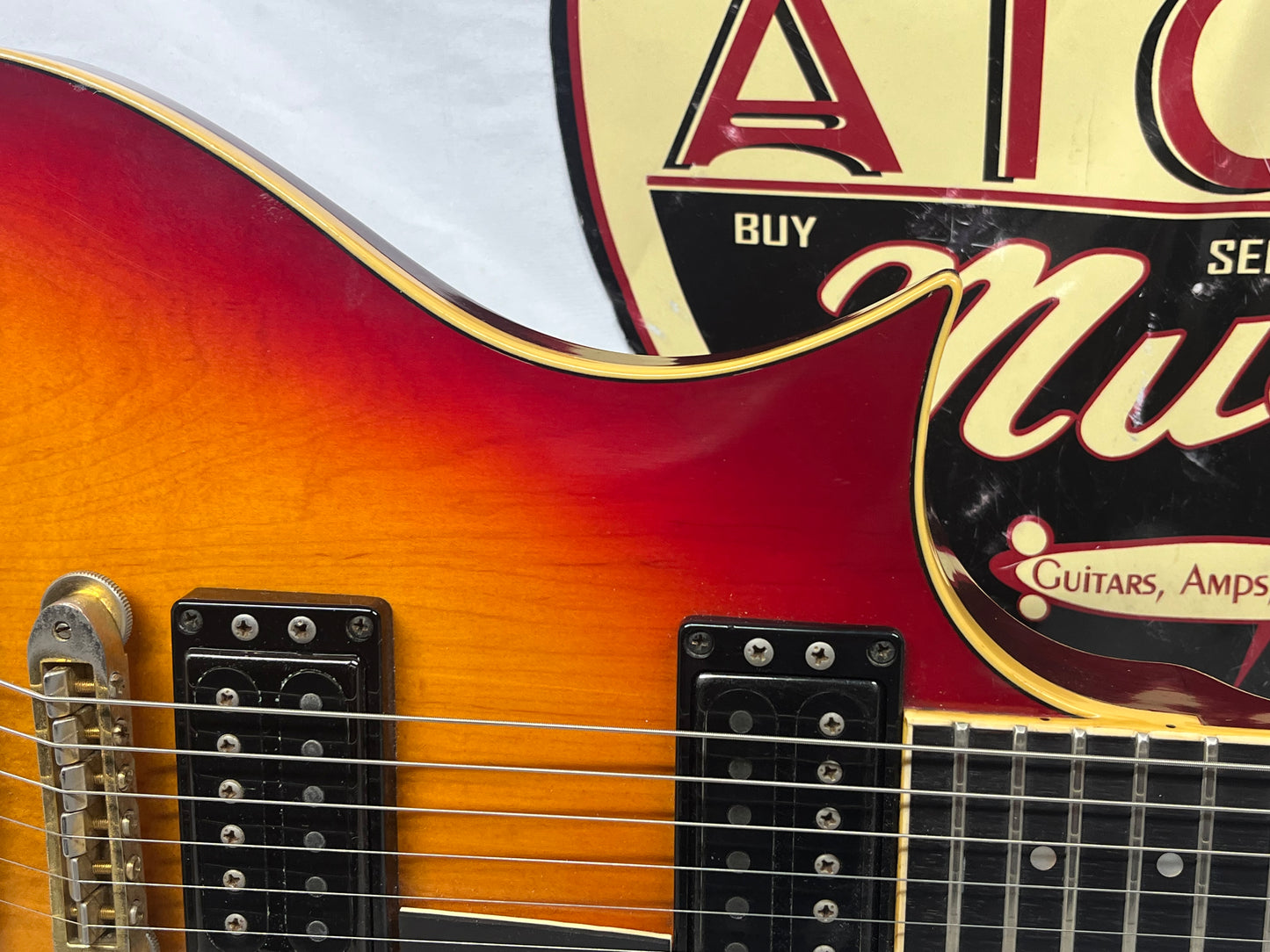 Yamaha SX900A Doublecut Electric Guitar with Case