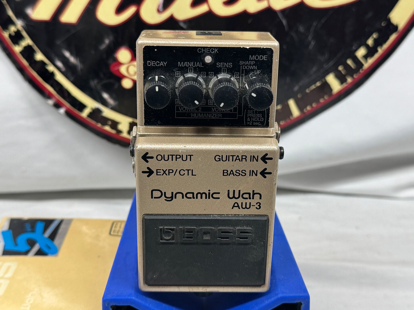 Boss AW-3 aw3 Dynamic Wah Auto Wah Filter Pedal with Box