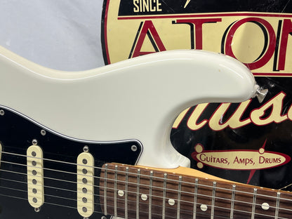 Fender American Performer Stratocaster Strat Electric Guitar - Arctic White