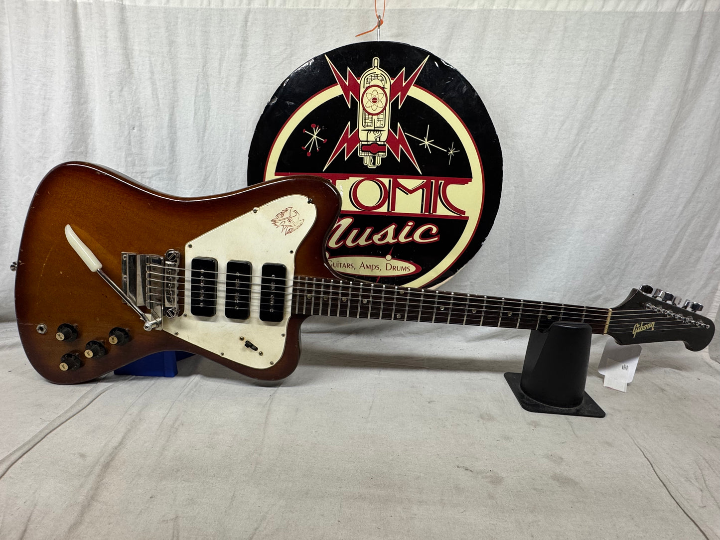 Gibson Firebird III 3 Non-Reverse Guitar with Case 1968 - Sunburst