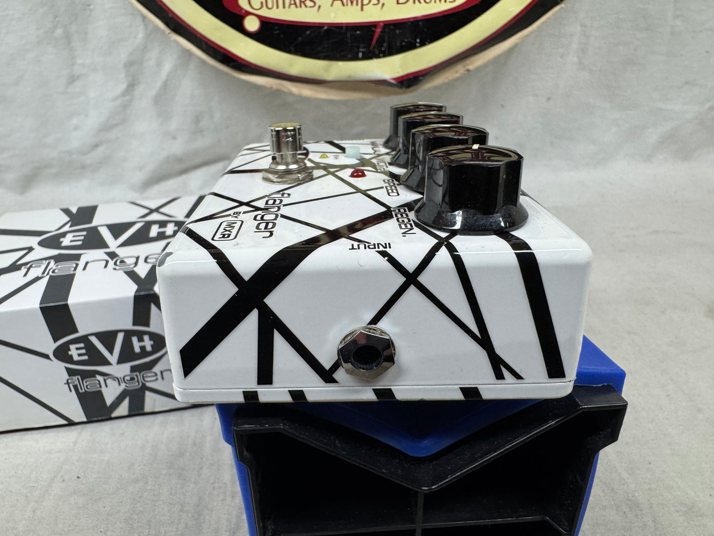 MXR EVH117 evh 117 Eddie Van Halen Signature Model Flanger Pedal with Box