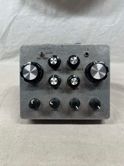 Unknown Manufacturer Pillow Please ? Synthesizer Pedal