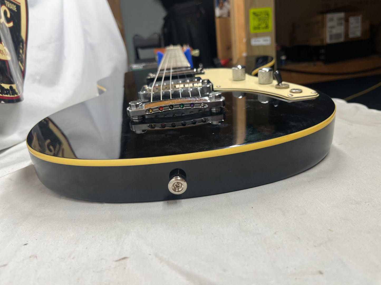 Musicvox Spaceranger Singlecut Electric Guitar