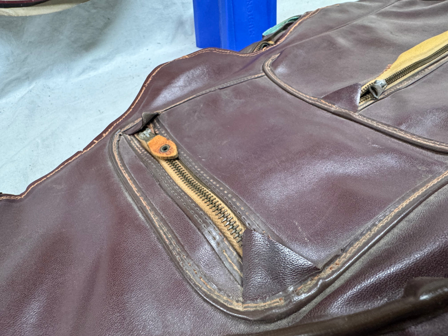 Artistic Products Company (Victoria) Vintage Plasti-Leather (Leather/Vinyl) Gig Bag 1950s - Brown