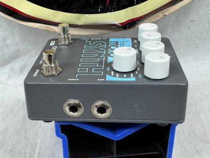 Electro-Harmonix Bass Mono Synth Guitar Synthesizer Pedal