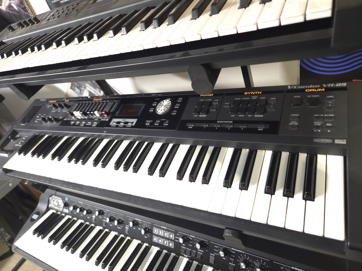 Roland VR-09 61-Key V-Combo Organ 2000s - Local Pickup Only