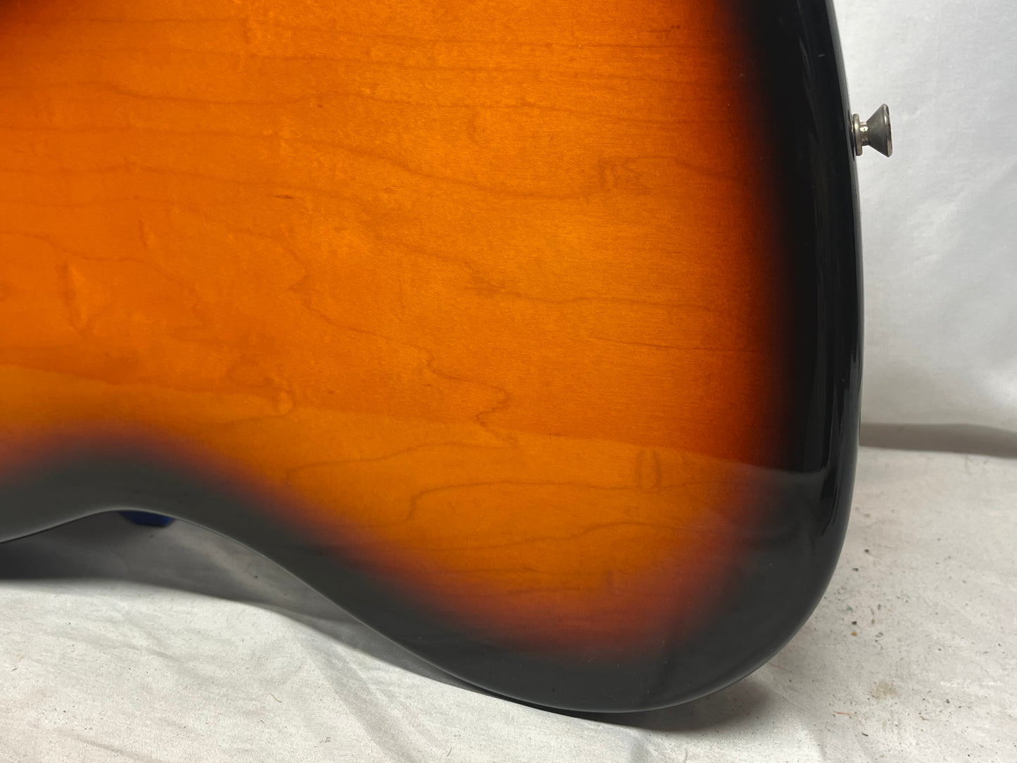 Fender Standard Jazz Bass V 5-String Electric Bass with Hard Case - Brown Sunburst
