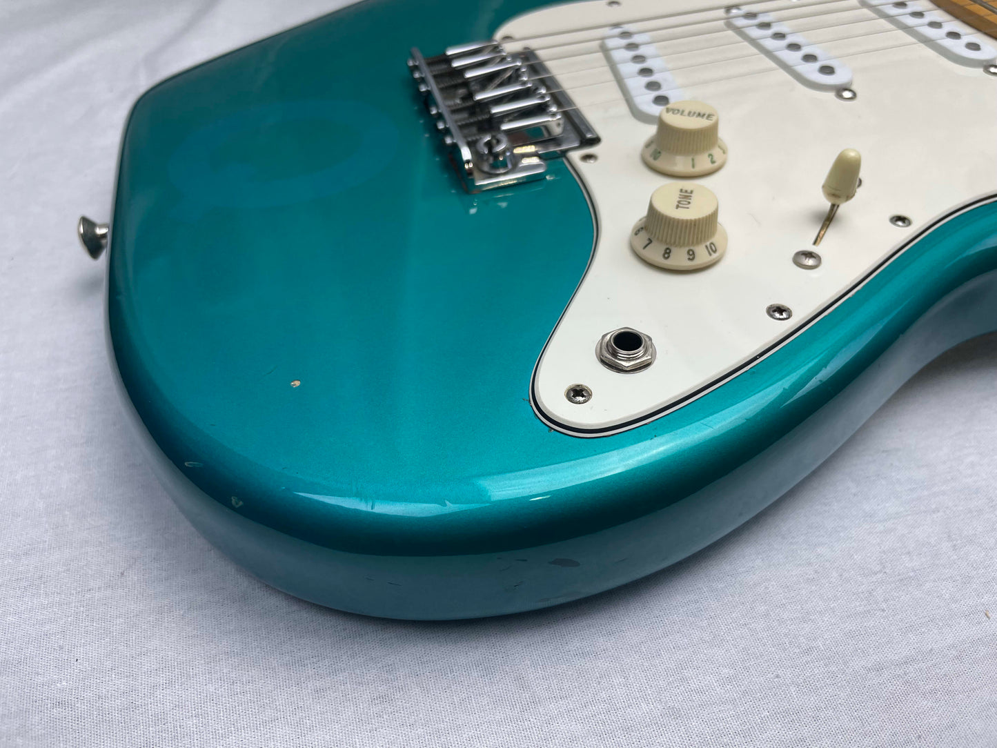 Fender PARTS Stratocaster - 1999 American Deluxe neck on 1983 Dan Smith-era Standard Strat body with Case - Transparent Teal