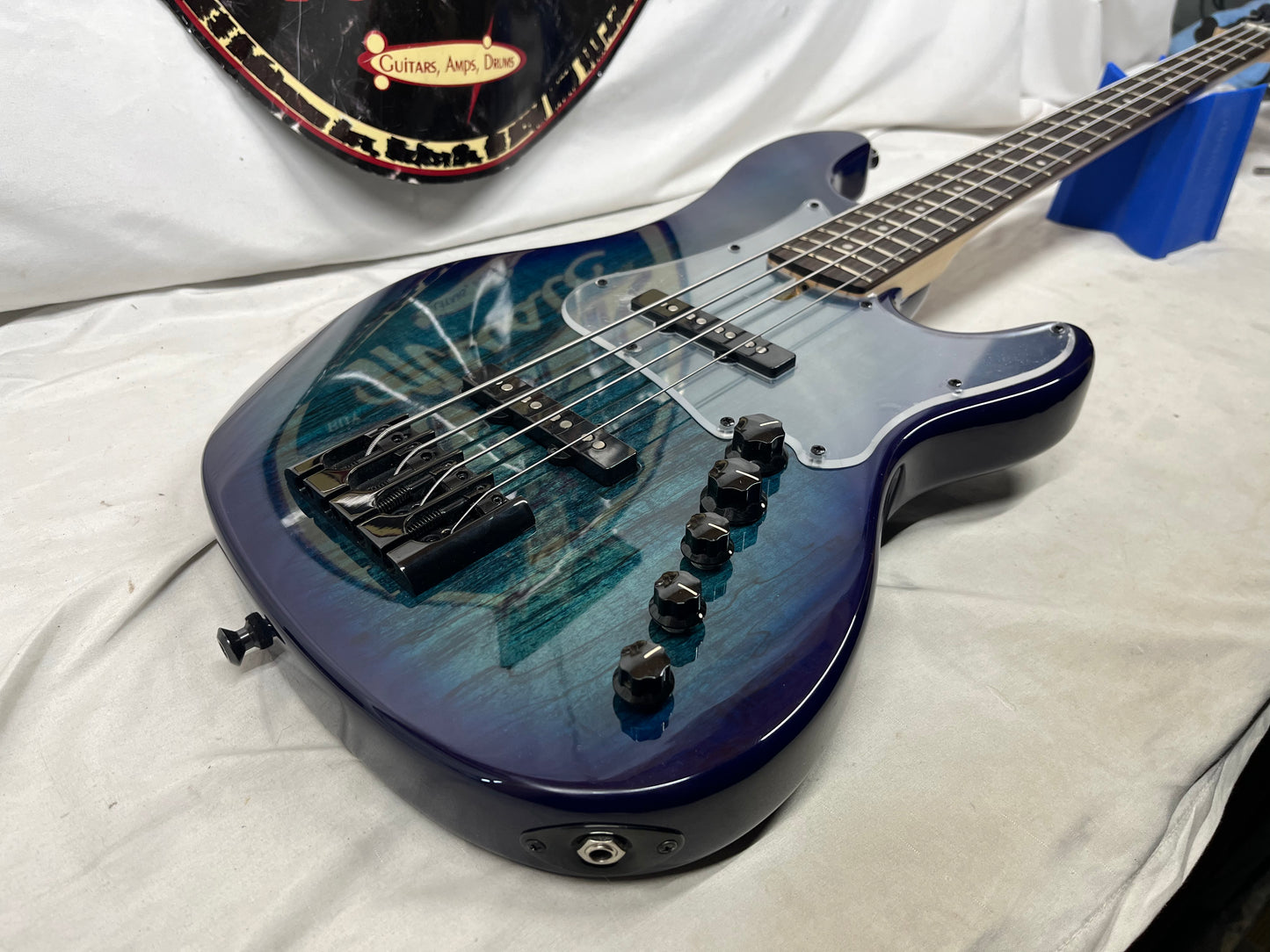 Cort GB-Fusion 4 Doublecut 4-String Electric Bass