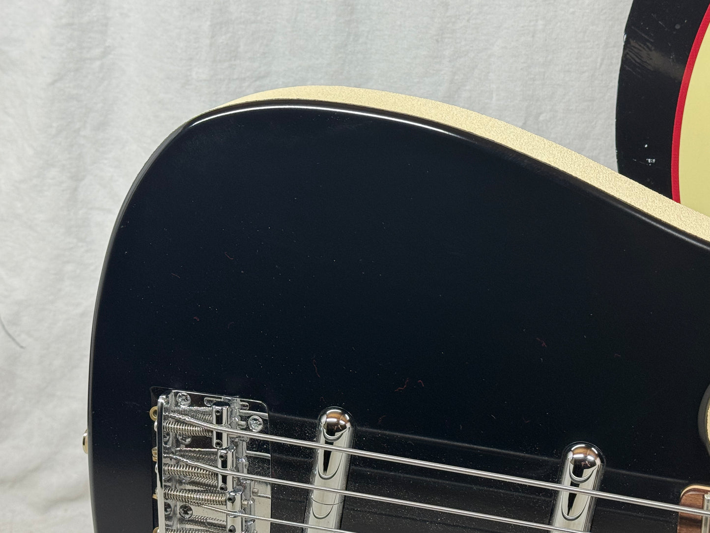Jerry Jones Neptune Series Longhorn Bass4 4-string Bass with Case 1990s