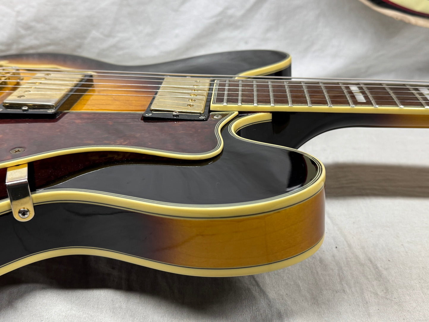 Epiphone Sheraton II 2 Semi-Hollowbody Guitar with Case - MIK Korea 2003 - Vintage Sunburst