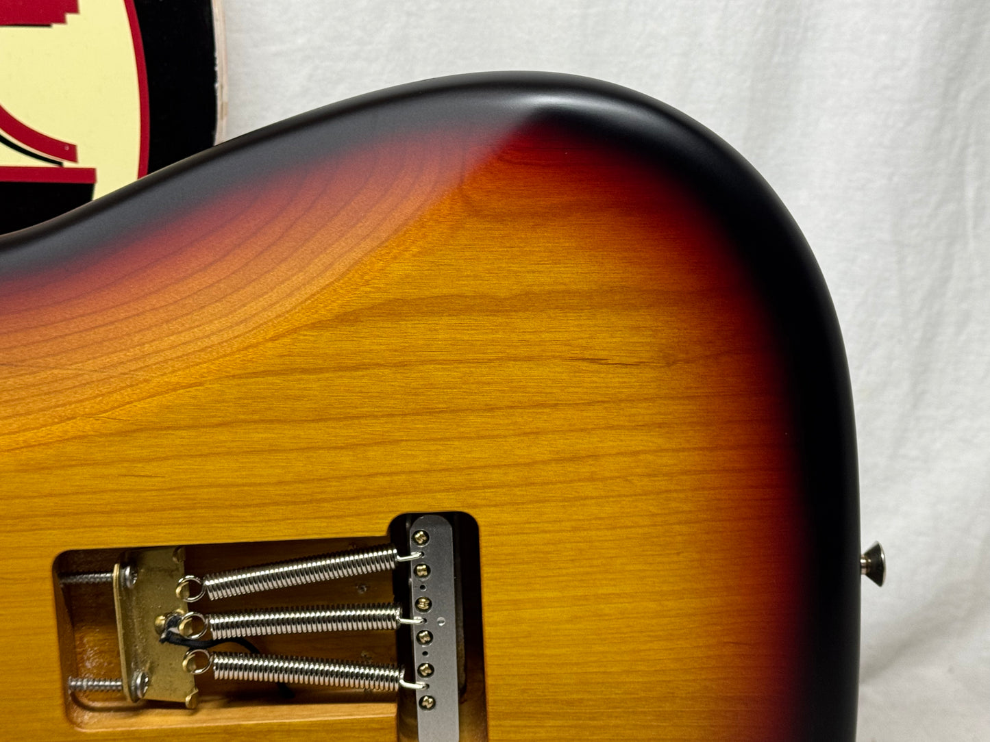 22 Black Guitars S-style Guitar - 3-Color Sunburst